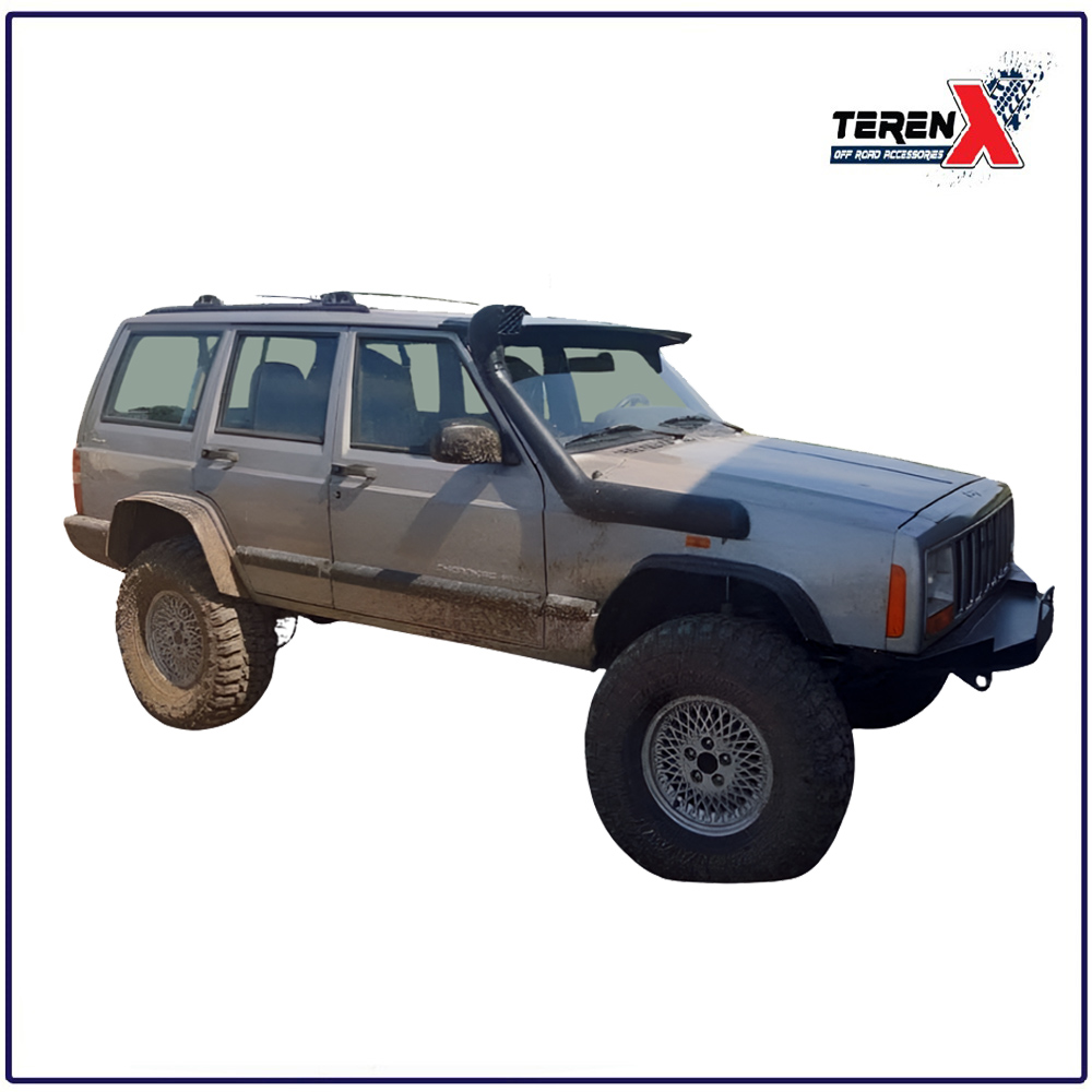 Snorkel montat pe Jeep Cherokee XJ Diesel pe aripa dreaptă și montantul A, priza de aer ridicată pentru treceri prin apă